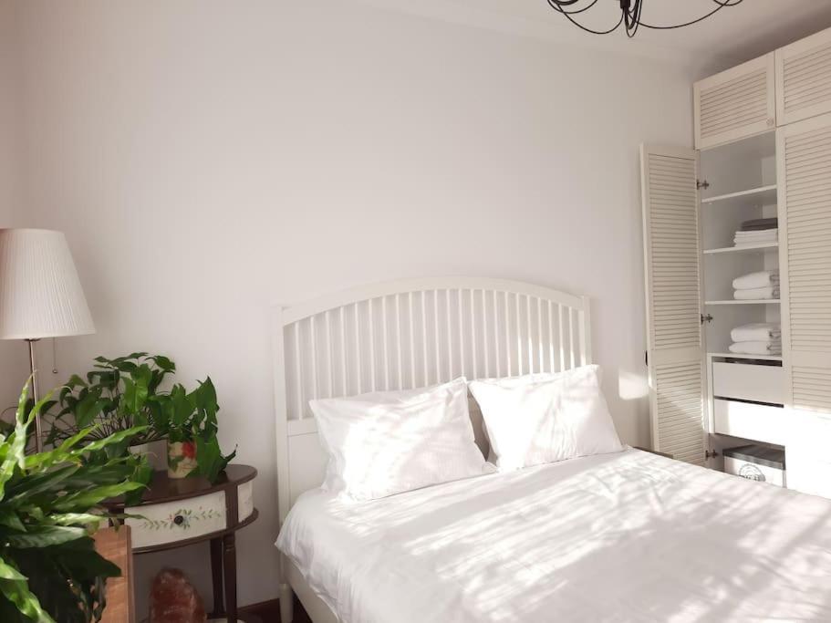 Cosy Boutique 61 Sqm Apartment - Private Parking - Ten Blocks Residence Bucareste Exterior foto
